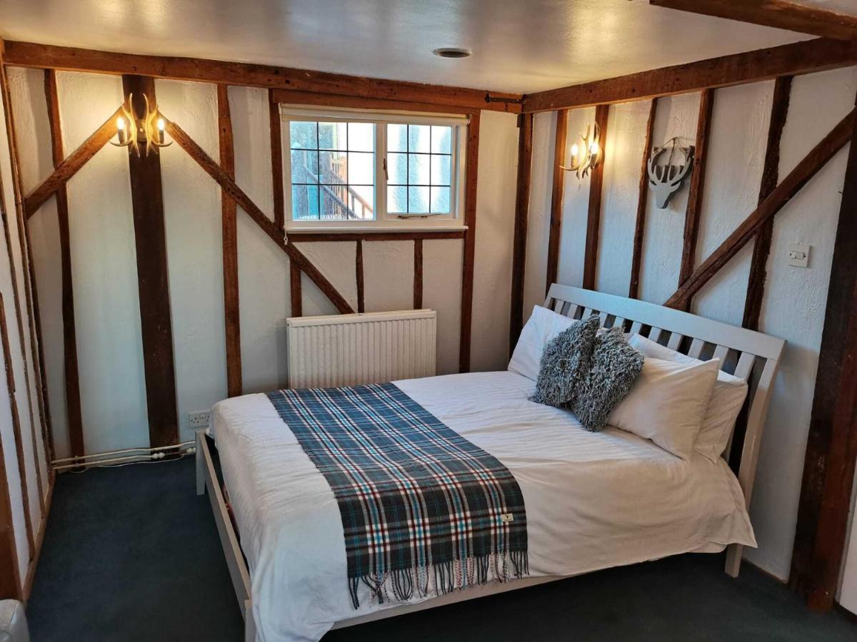 הוילה Hallingbury Retreats At Stansted Manor חדר תמונה