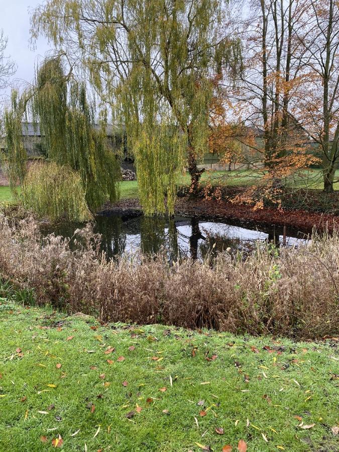 הוילה Hallingbury Retreats At Stansted Manor מראה חיצוני תמונה